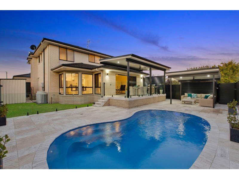 16 Hinemoa Avenue, Killarney Vale NSW 2261