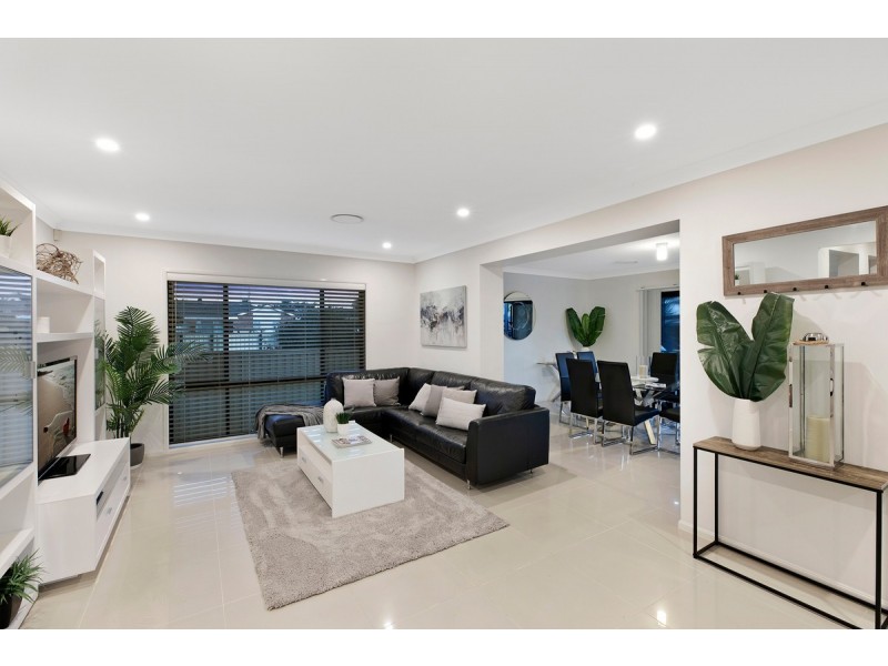 16 Hinemoa Avenue, Killarney Vale NSW 2261