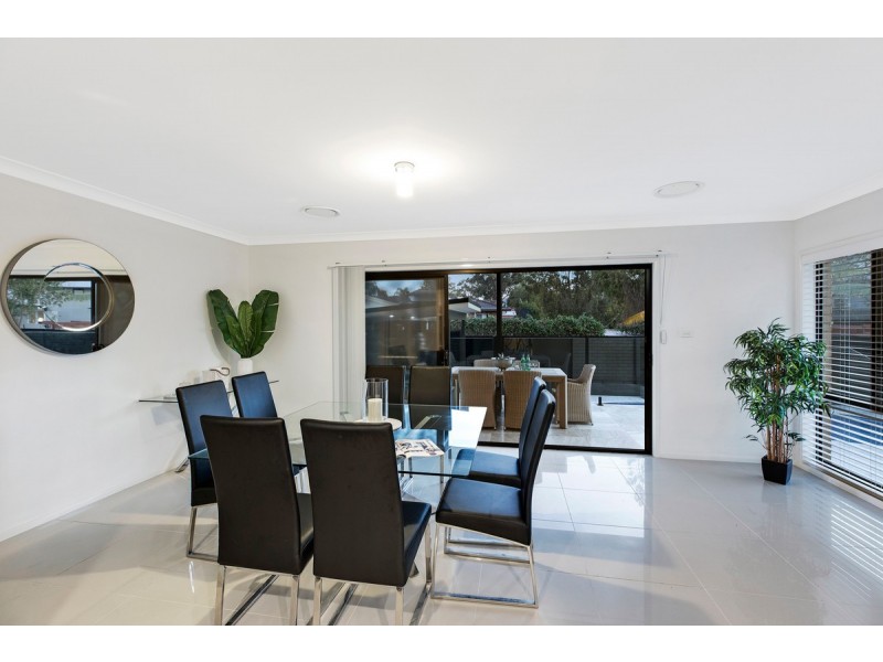 16 Hinemoa Avenue, Killarney Vale NSW 2261