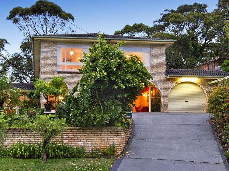 17 Vista Parade, Bateau Bay NSW 2261