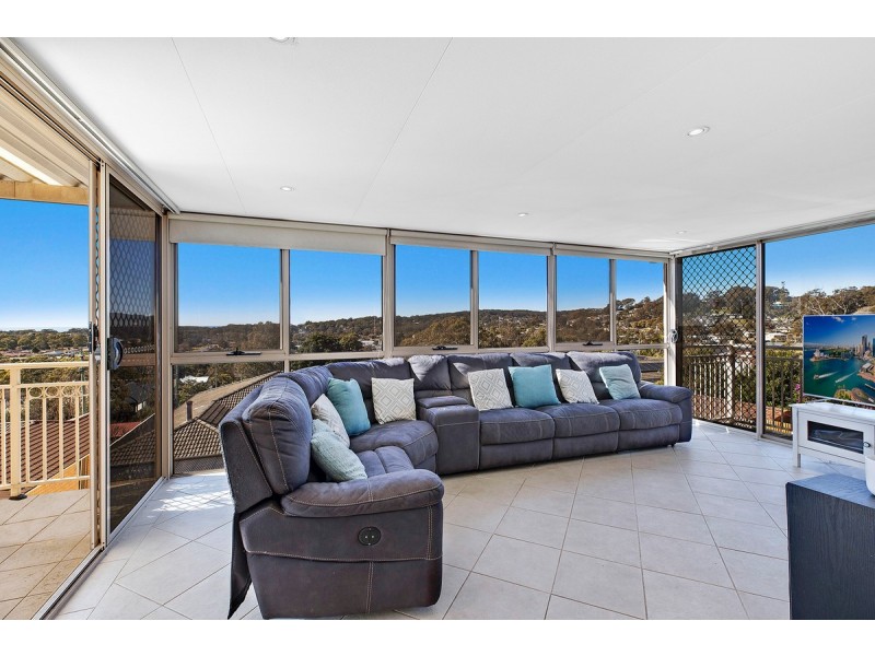 52 Promenade Avenue, Bateau Bay NSW 2261