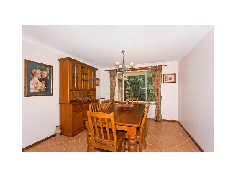 4 Papala Avenue, Bateau Bay NSW 2261