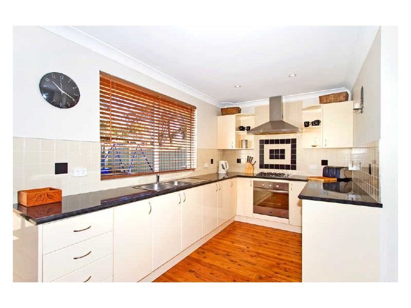 16 Sierra Ave, Bateau Bay NSW 2261