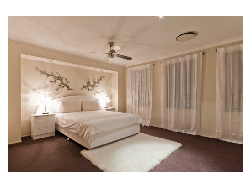 43 Lakin Street, Bateau Bay NSW 2261
