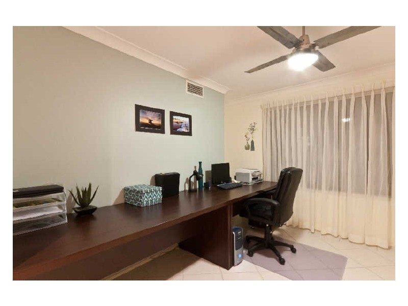 43 Lakin Street, Bateau Bay NSW 2261