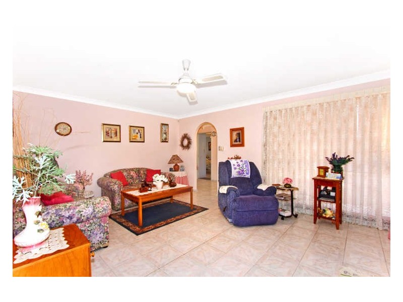 6 Zora Place, Bateau Bay NSW 2261