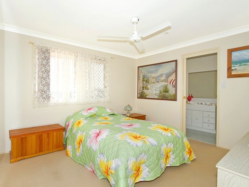 1/3 Mossman Avenue, Bateau Bay NSW 2261