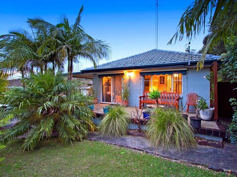 10 Anglers Dr, Bateau Bay NSW 2261
