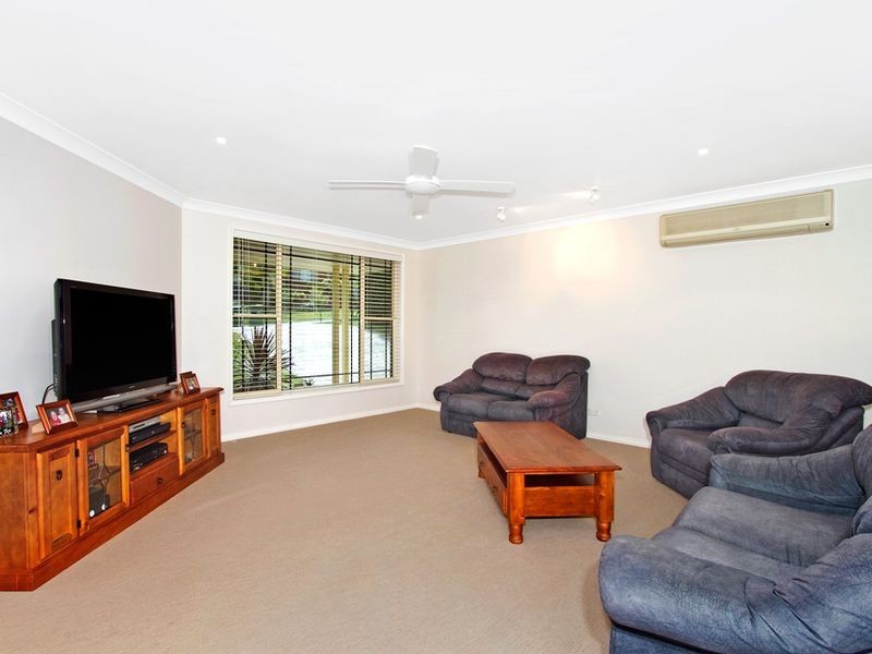 52 Morley Avenue, Bateau Bay NSW 2261