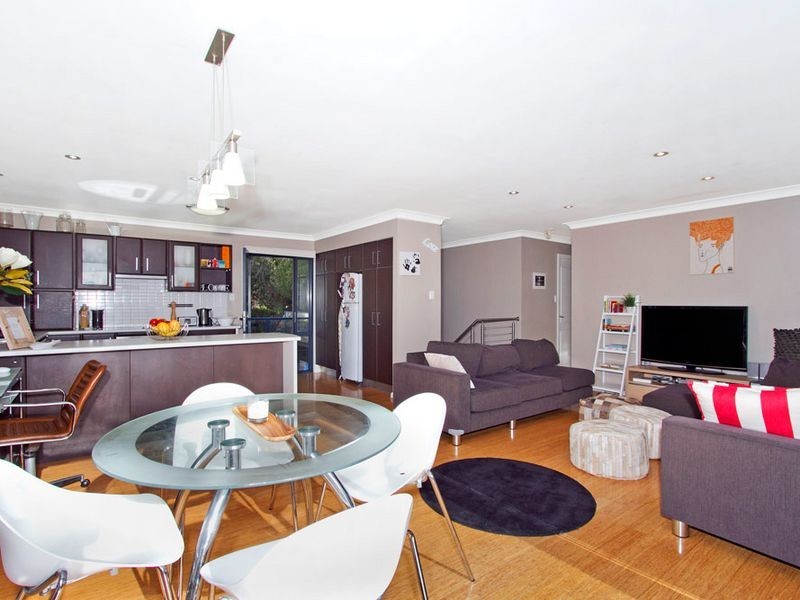 10 Masefield Ave, Bateau Bay NSW 2261