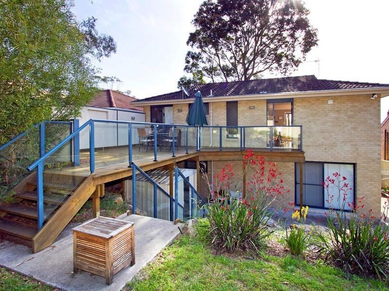 10 Masefield Ave, Bateau Bay NSW 2261