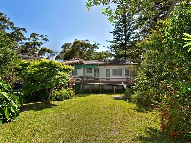 30 Reserve Drive, Bateau Bay NSW 2261
