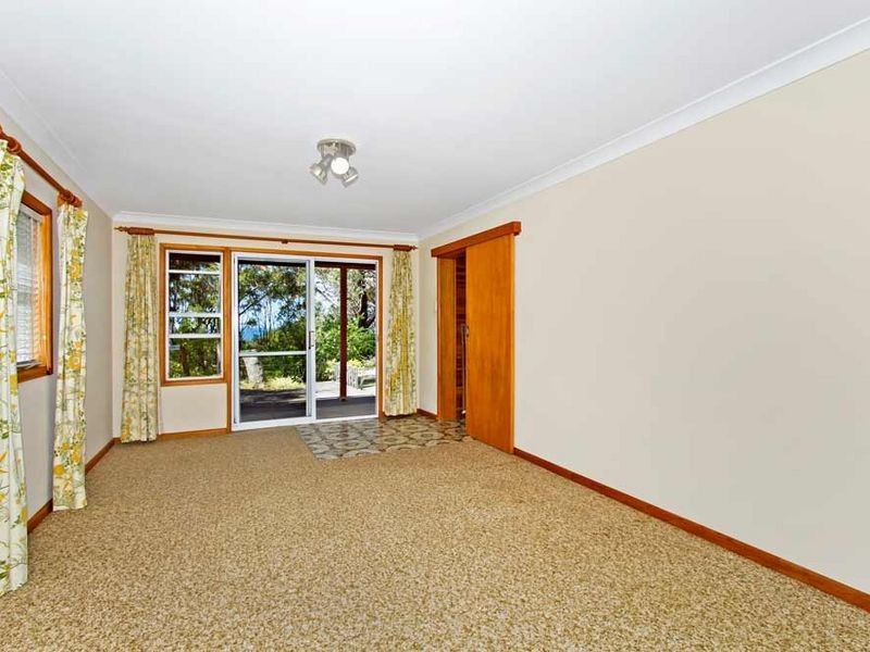 30 Reserve Drive, Bateau Bay NSW 2261