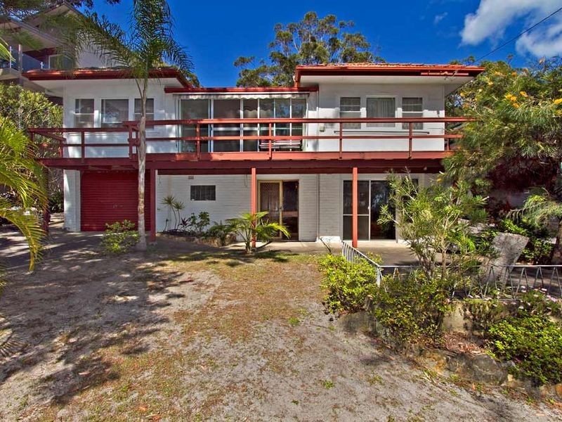 30 Reserve Drive, Bateau Bay NSW 2261