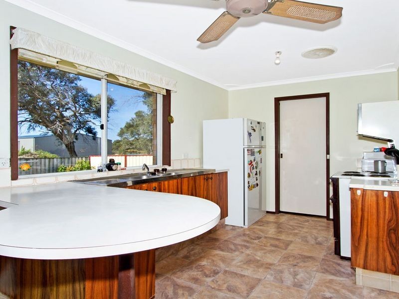 36 Rushby Street, Bateau Bay NSW 2261