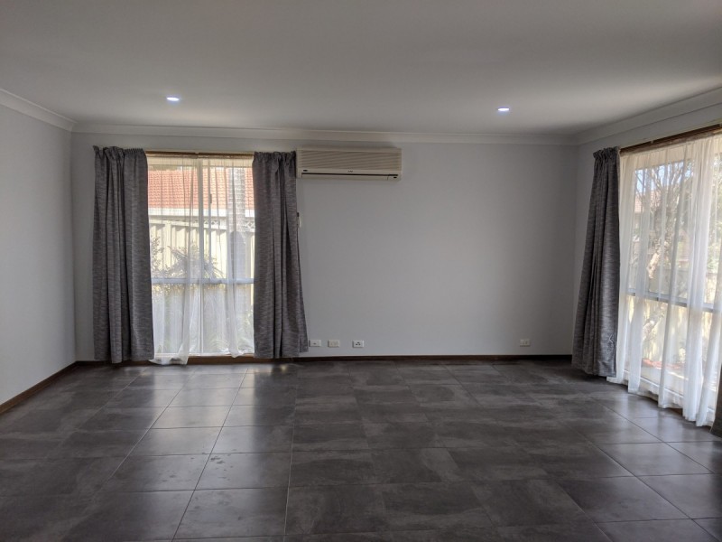 4 Kaystone Close, Bateau Bay NSW 2261