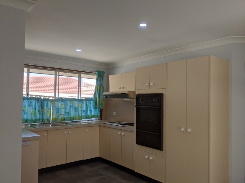 4 Kaystone Close, Bateau Bay NSW 2261