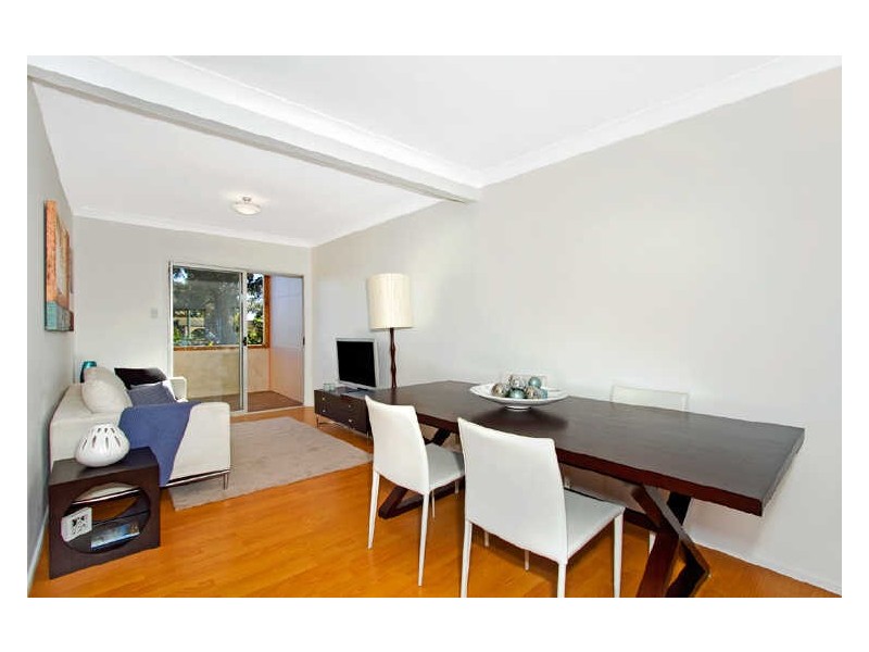 17 Hillcrest Avenue, Bateau Bay NSW 2261