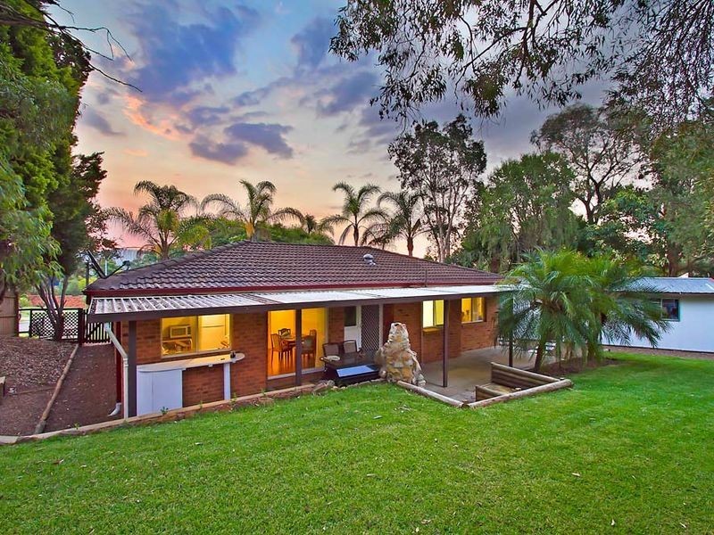 5 Carnation Cl, Bateau Bay NSW 2261