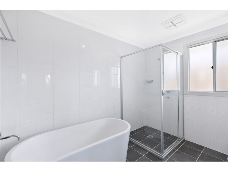 1/5 Ashton Avenue, The Entrance NSW 2261