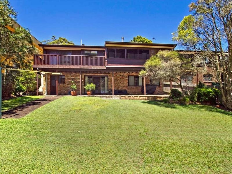12 Pasadena Avenue, Bateau Bay NSW 2261