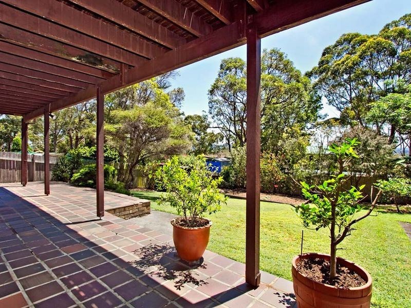 12 Pasadena Avenue, Bateau Bay NSW 2261