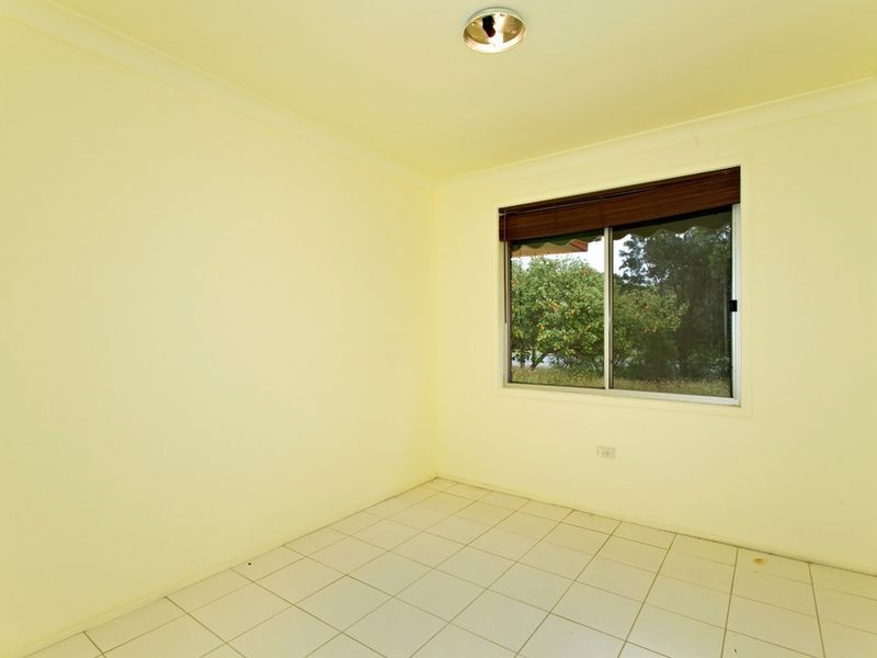 596 Coleridge Rd, Bateau Bay NSW 2261