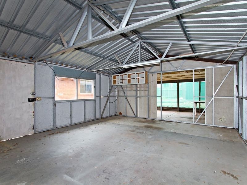 596 Coleridge Rd, Bateau Bay NSW 2261