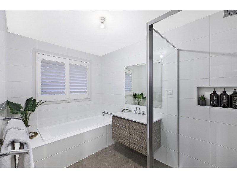 40 Kipling Drive, Bateau Bay NSW 2261