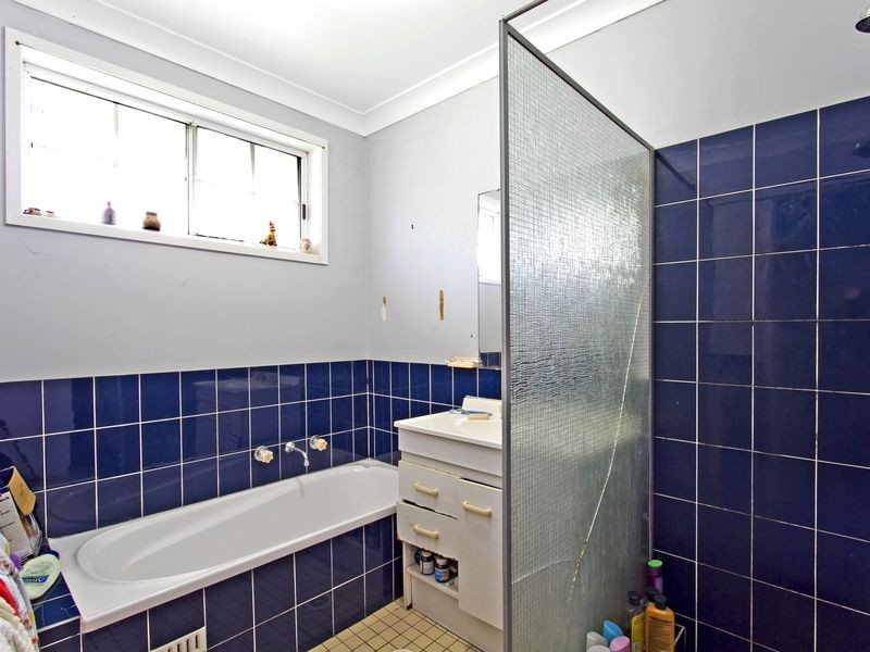 14/1 Hobbs Cl, Bateau Bay NSW 2261