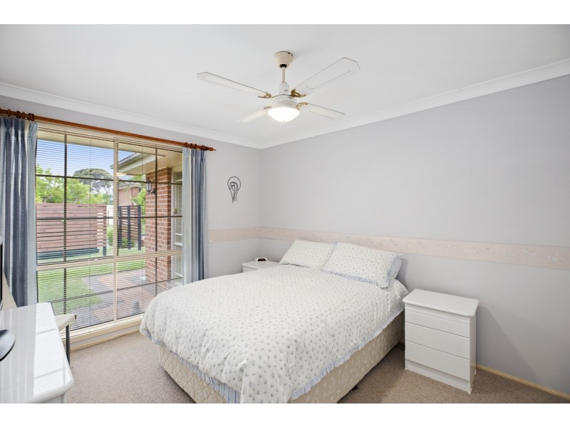 22a Castlereagh Crescent, Bateau Bay NSW 2261