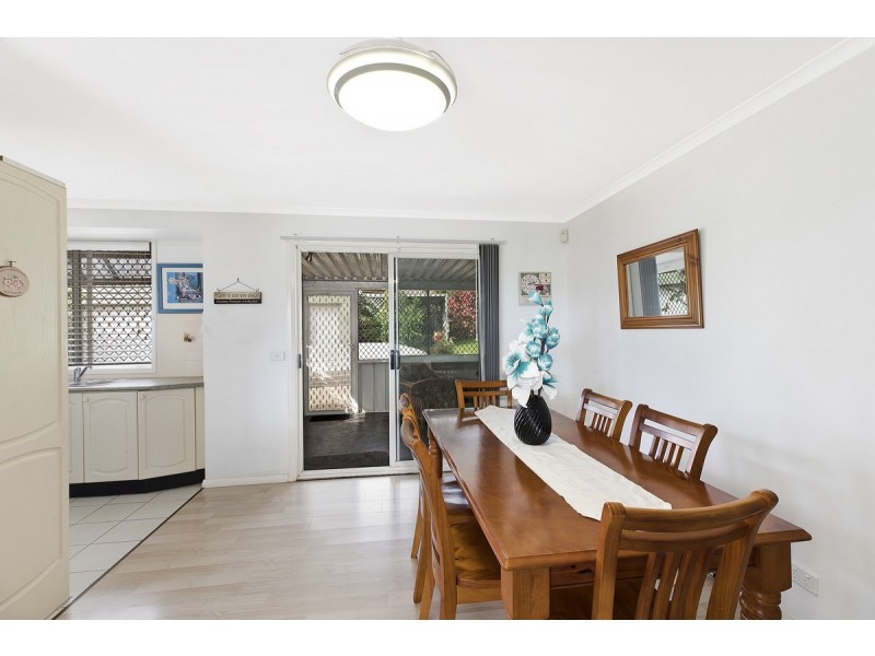 12 Premier Way, Bateau Bay NSW 2261