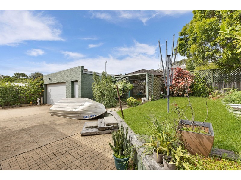 12 Premier Way, Bateau Bay NSW 2261