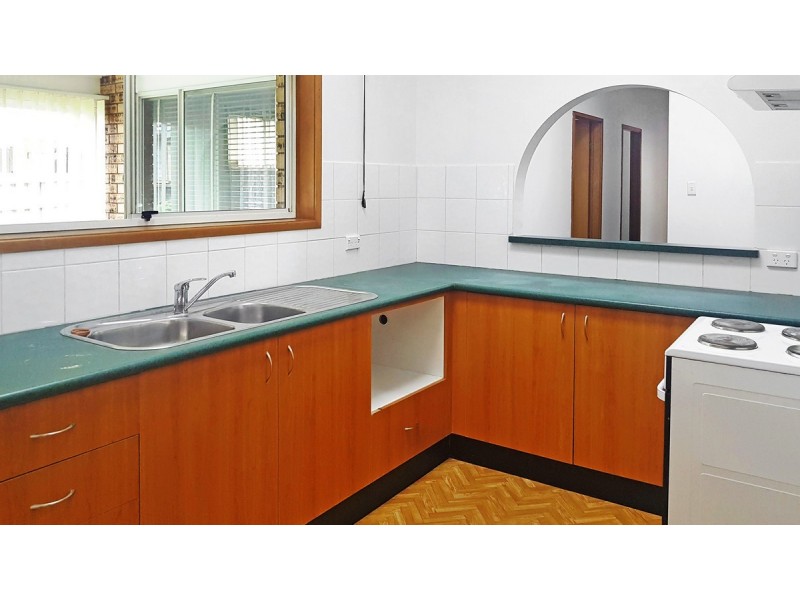 2/9 Warrigal Street, The Entrance NSW 2261