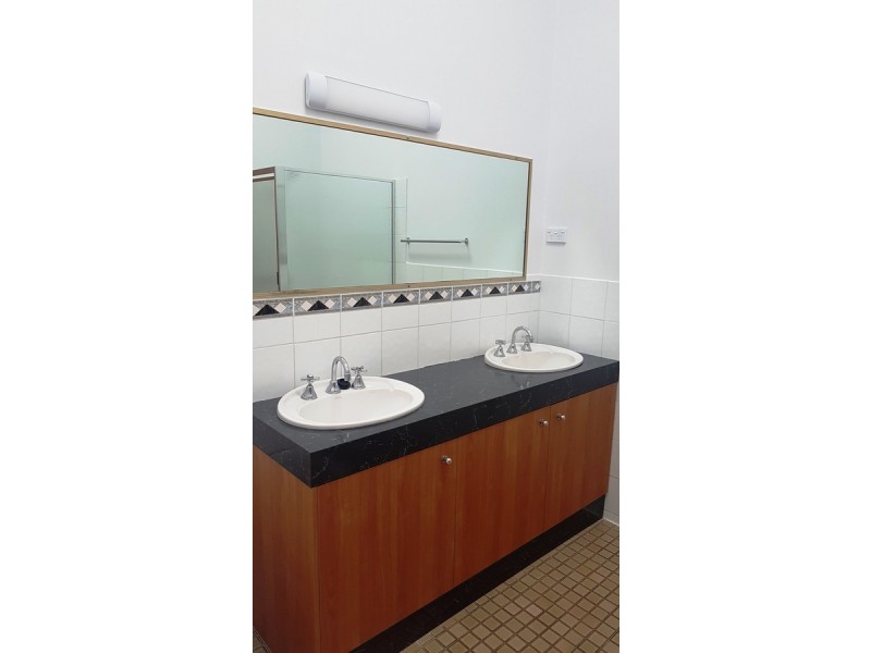 2/9 Warrigal Street, The Entrance NSW 2261