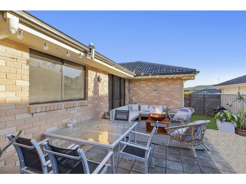 43 Bataan Circuit, Bateau Bay NSW 2261