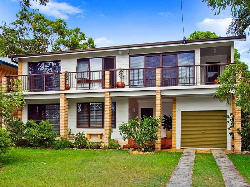 38 Bias Ave, Bateau Bay NSW 2261