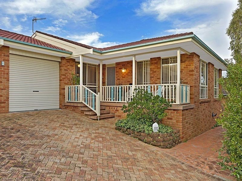 2/3 Robert Place, Bateau Bay NSW 2261