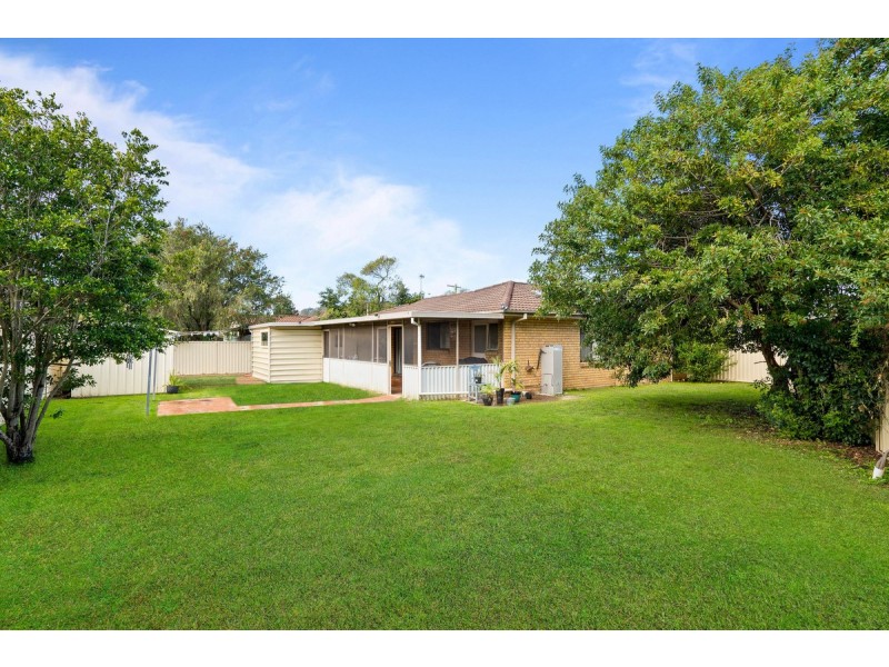7 Adrian Close, Bateau Bay NSW 2261