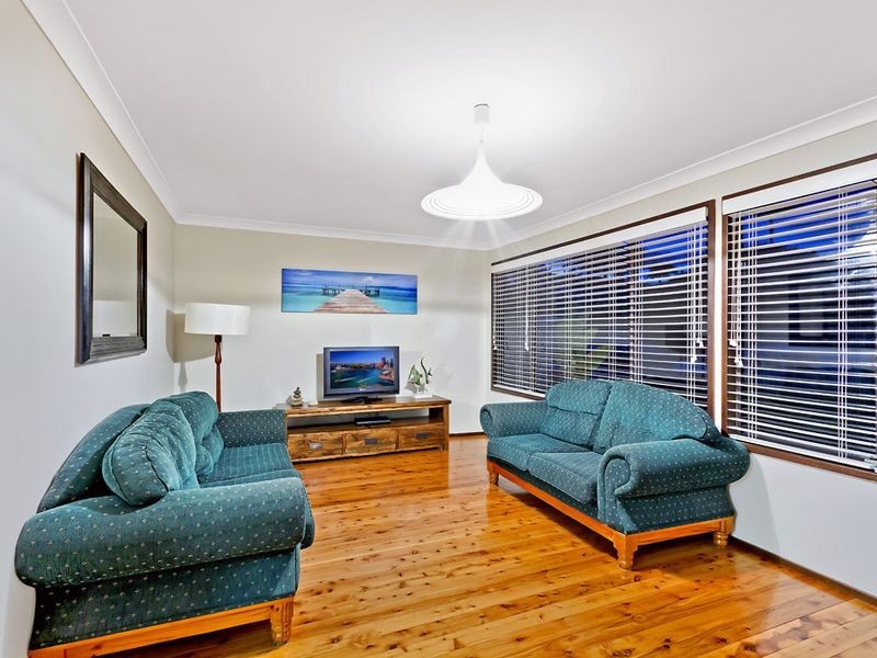6 Avignon St, Bateau Bay NSW 2261
