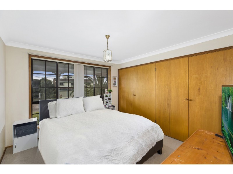 14 Highclere Street, Bateau Bay NSW 2261