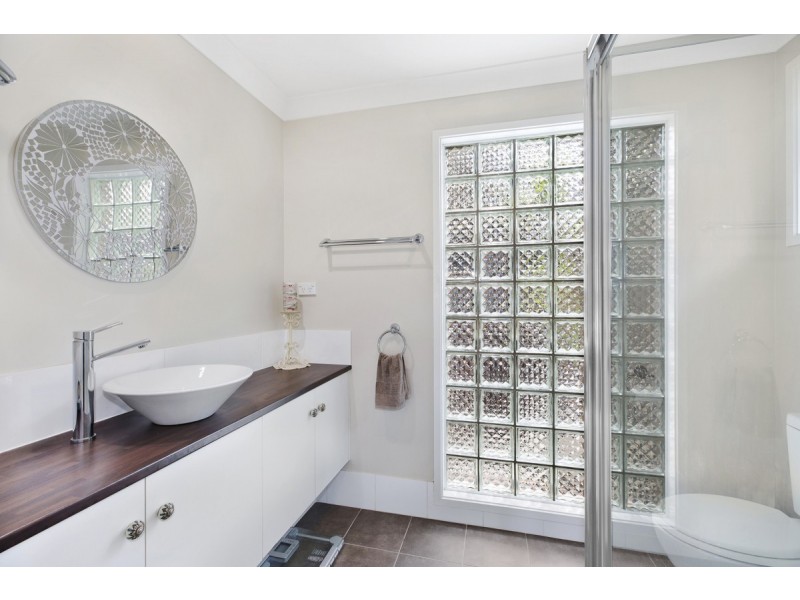 7 Nepean Street, Bateau Bay NSW 2261