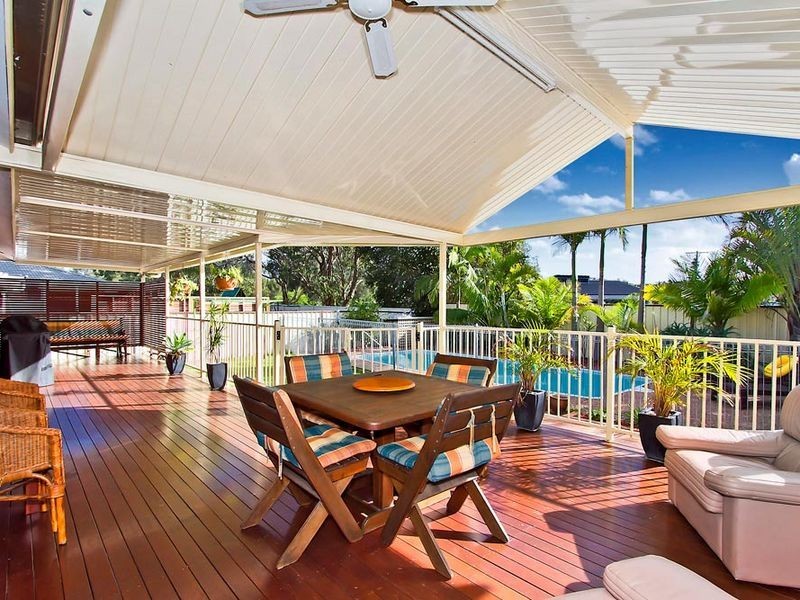 11 Bosun Close, Bateau Bay NSW 2261