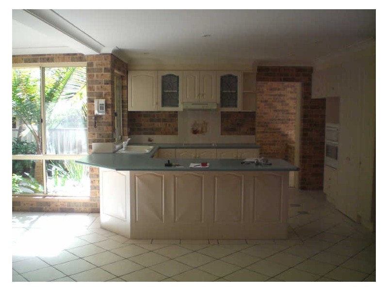 2 Guyagal Street, Bateau Bay NSW 2261