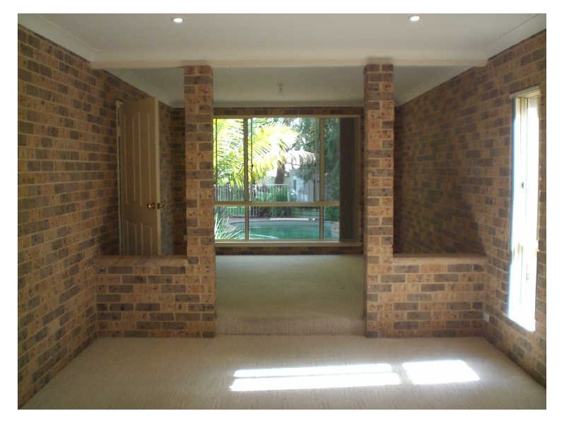 2 Guyagal Street, Bateau Bay NSW 2261