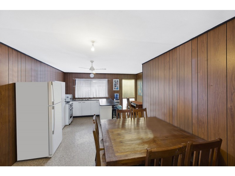 22 Elewa Avenue, Bateau Bay NSW 2261