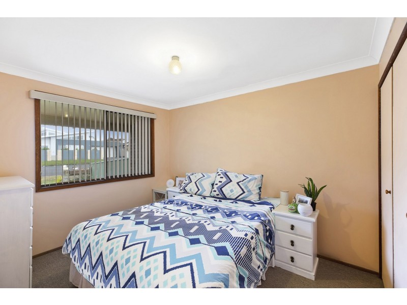 22 Elewa Avenue, Bateau Bay NSW 2261