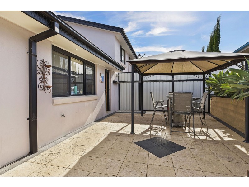 2/27 Marlowe Road, Bateau Bay NSW 2261