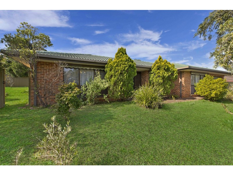 8 Rawsthorne Court, Bateau Bay NSW 2261