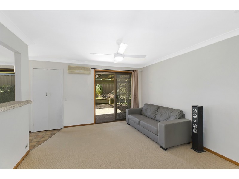 8 Rawsthorne Court, Bateau Bay NSW 2261